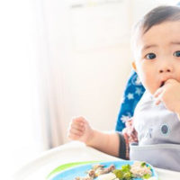 お食事エプロン